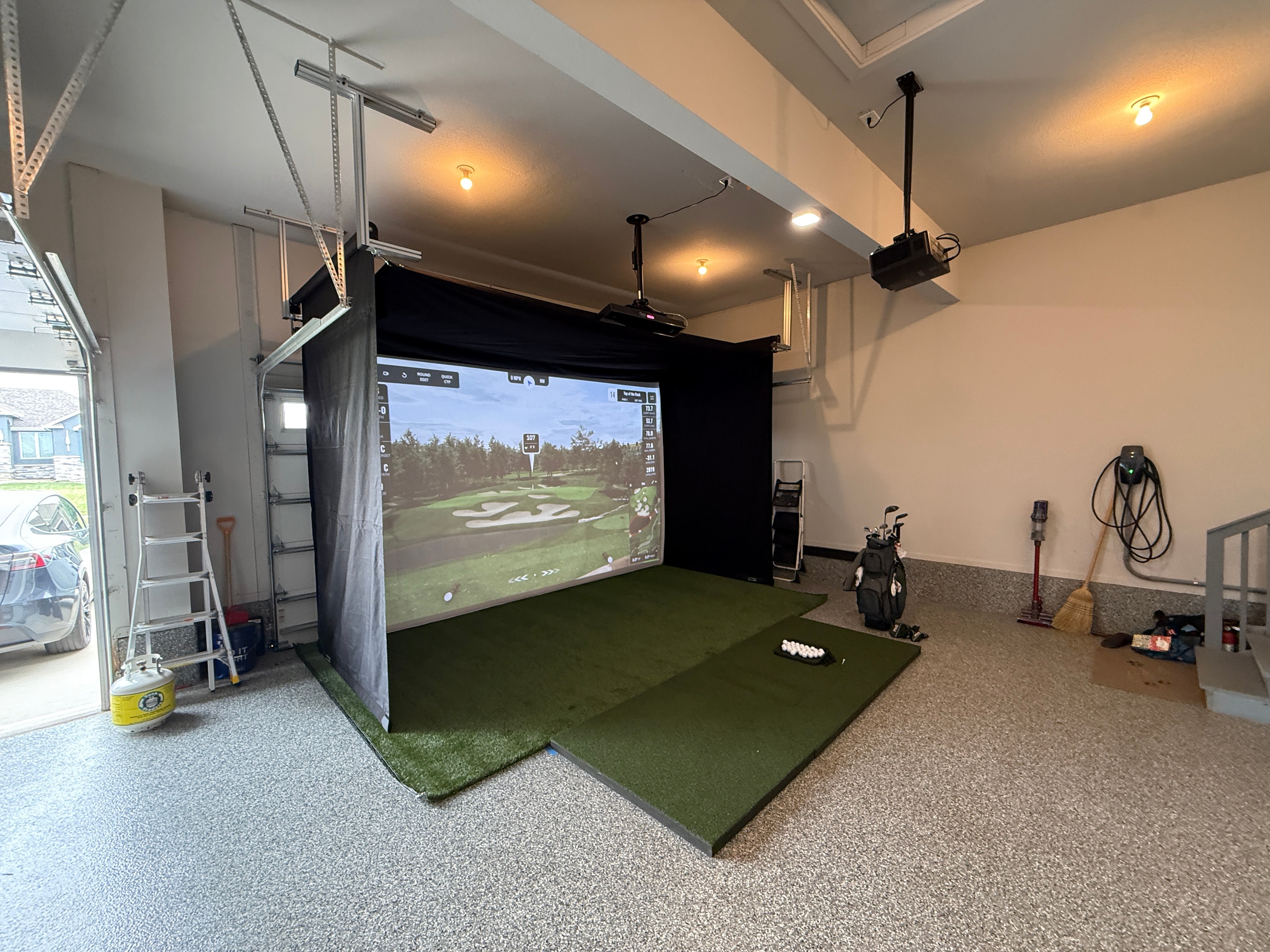 SportScreen Vanish Series | Retractable Golf Enclosure