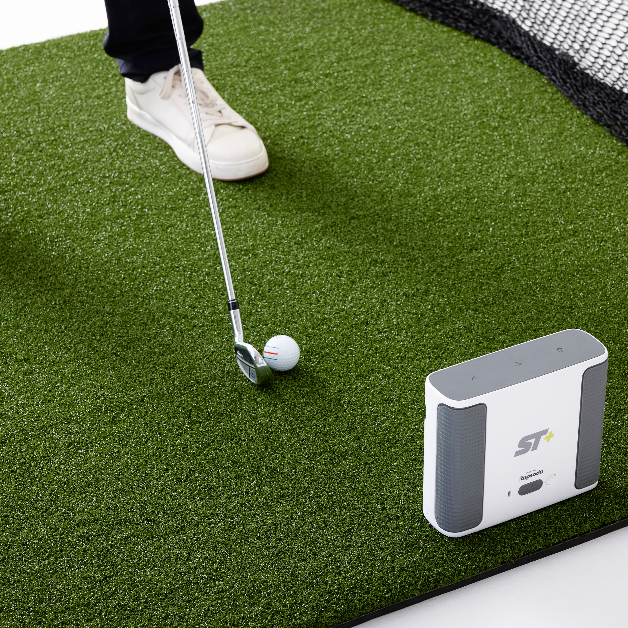 SkyTrak+ Portable Launch Monitor & Golf Simulator